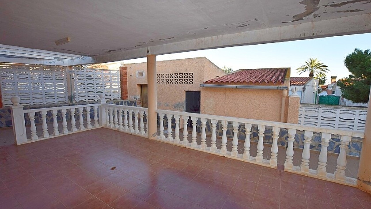 Resale - Villa - Torrevieja - Calas - norte ciudad