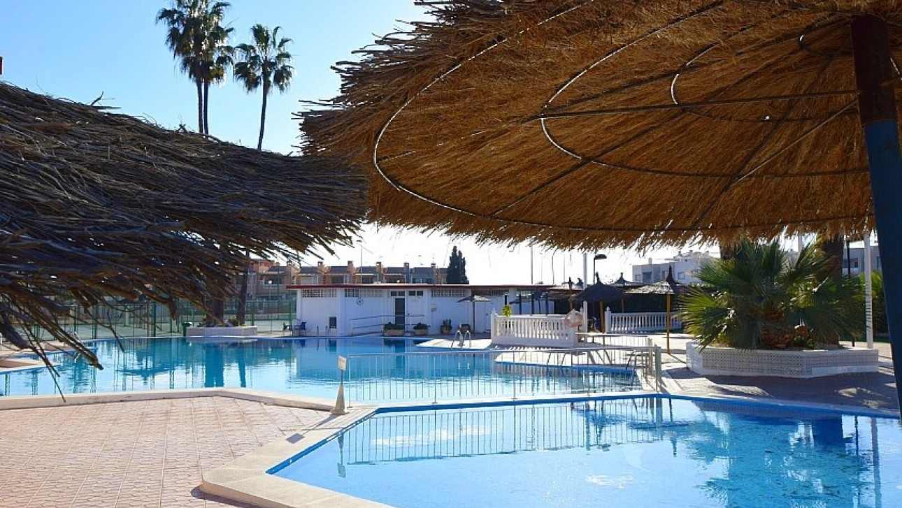 Resale - Villa - Torrevieja - Calas - norte ciudad