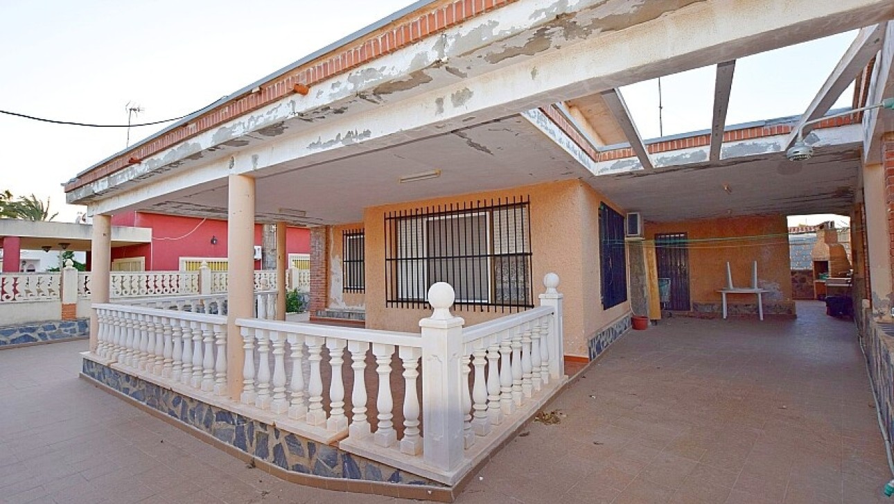Resale - Villa - Torrevieja - Calas - norte ciudad
