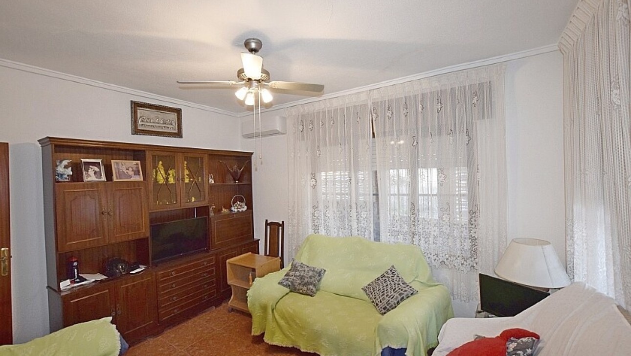 Resale - Villa - Torrevieja - Calas - norte ciudad