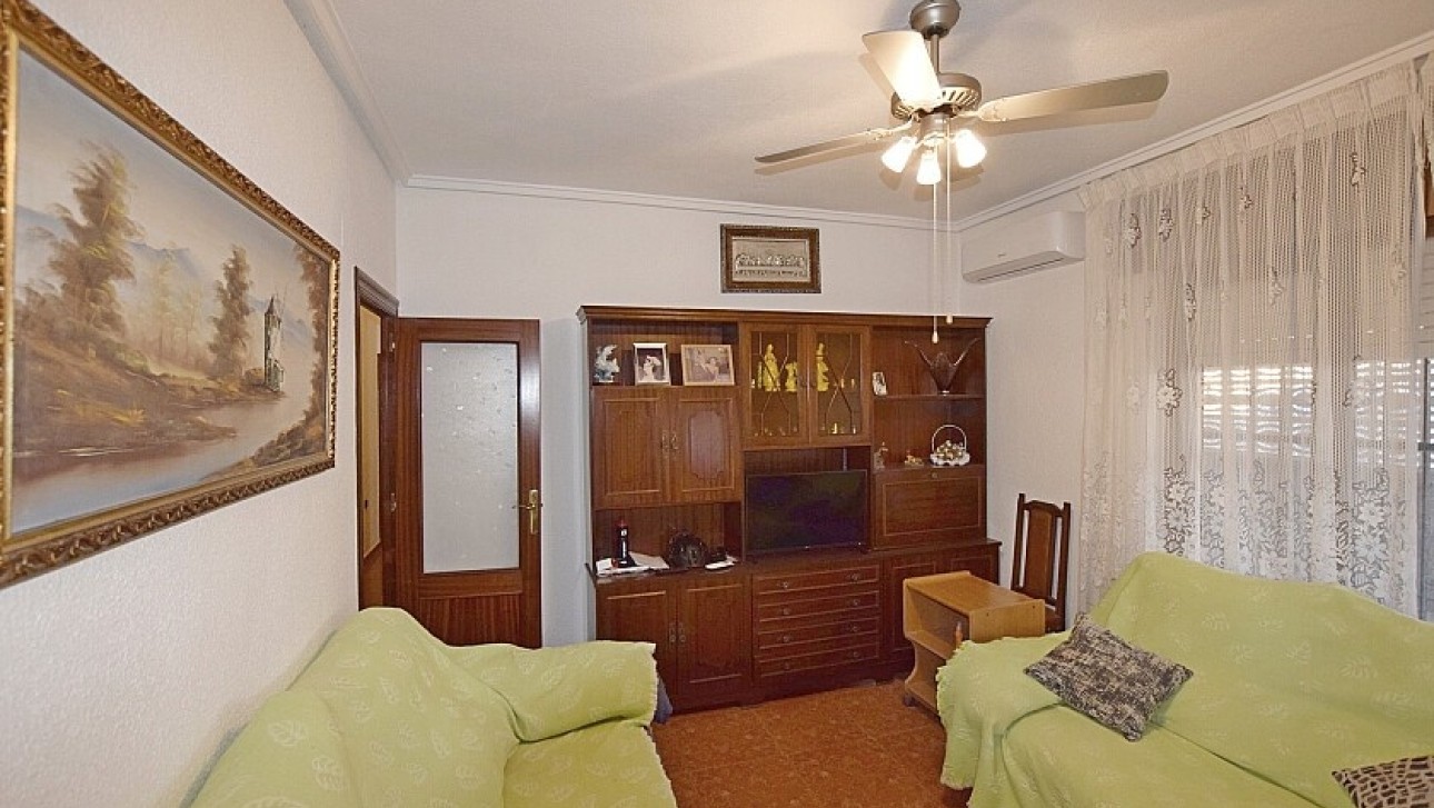 Resale - Villa - Torrevieja - Calas - norte ciudad