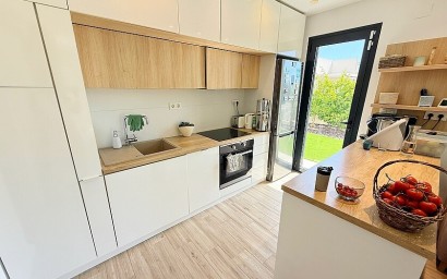 Resale - Luxury villa - Orihuela Costa - La Zenia