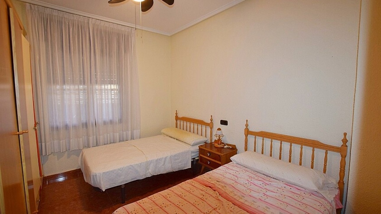 Resale - Villa - Torrevieja - Calas - norte ciudad