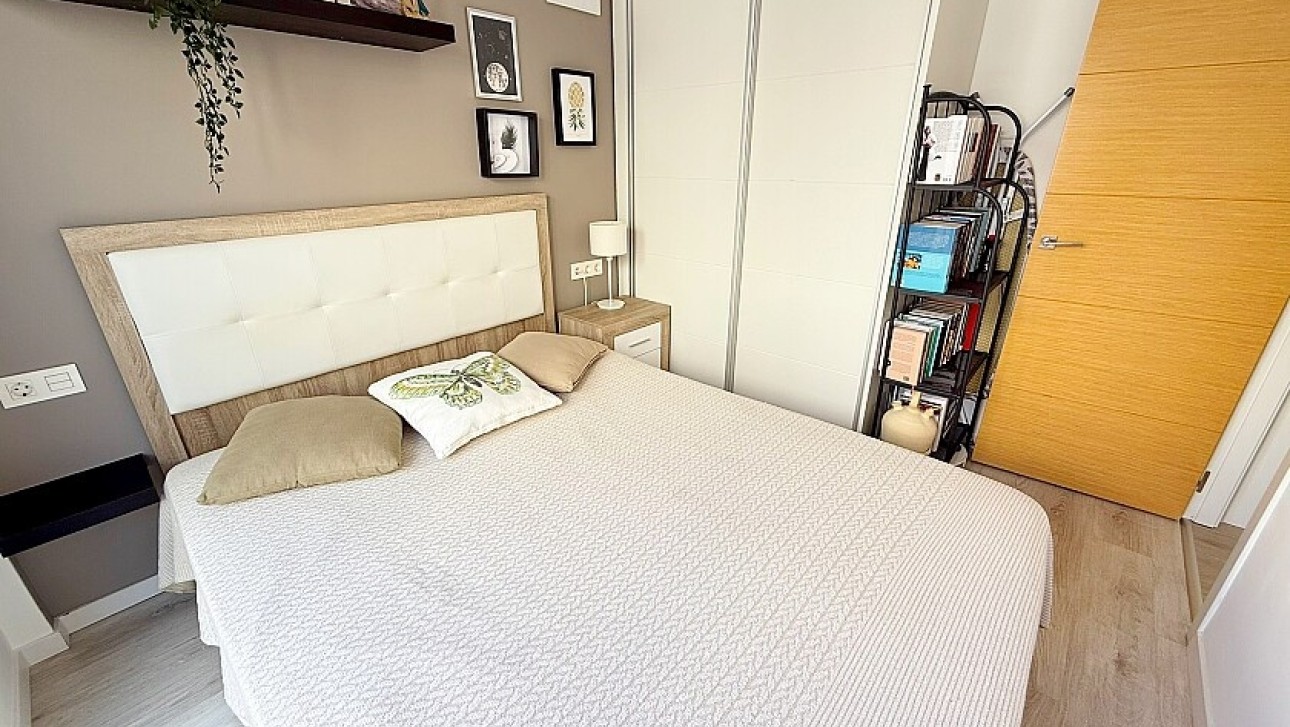 Resale - Luxury villa - Orihuela Costa - La Zenia