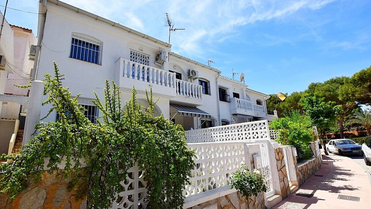 Resale - Townhouse - Orihuela Costa - La Zenia