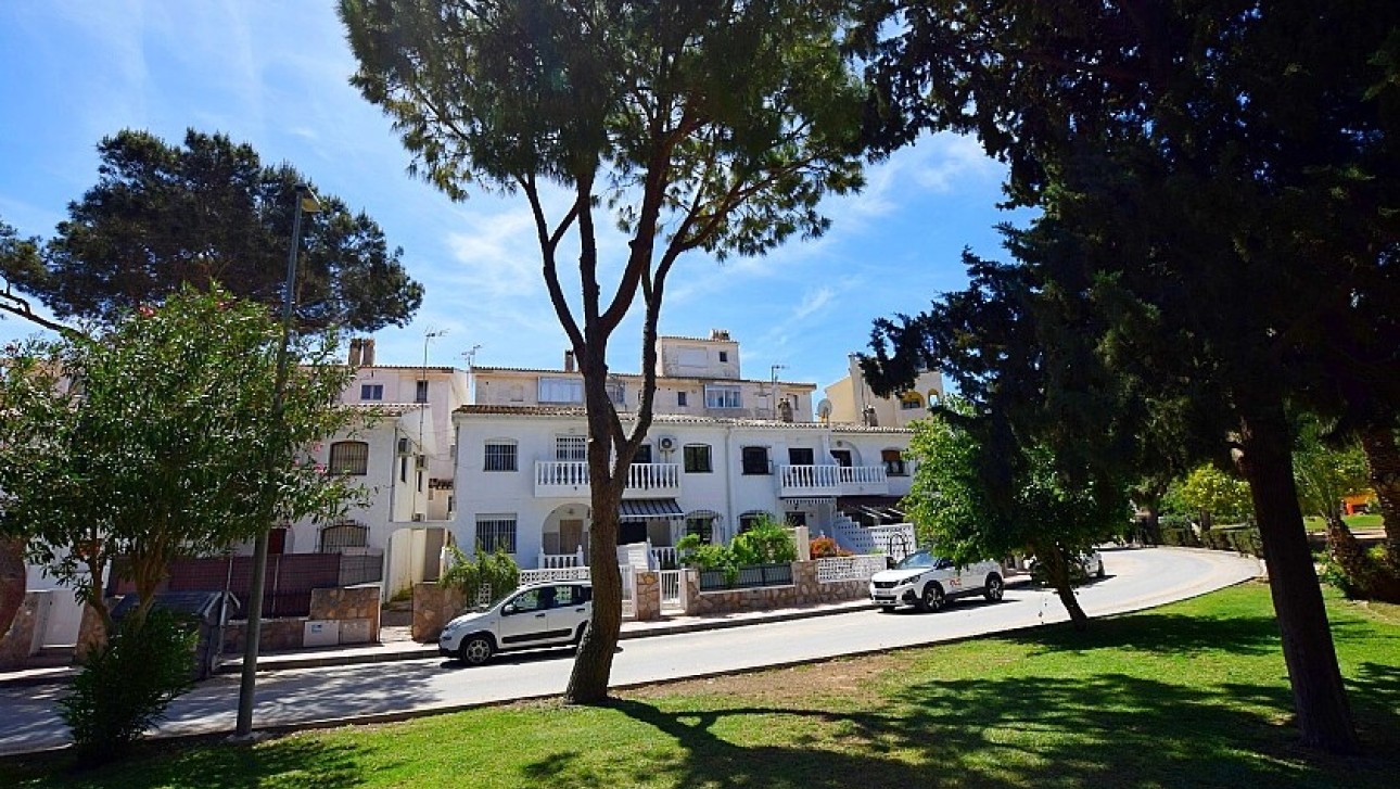 Resale - Townhouse - Orihuela Costa - La Zenia