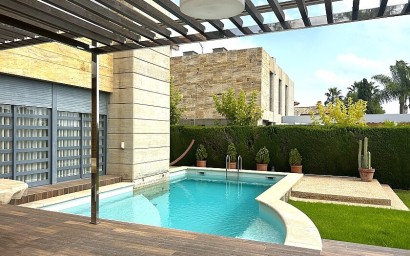 Resale - Villa - Orihuela Costa - Dehesa de campoamor