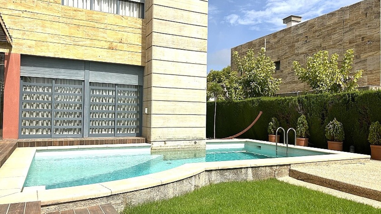Resale - Villa - Orihuela Costa - Dehesa de campoamor