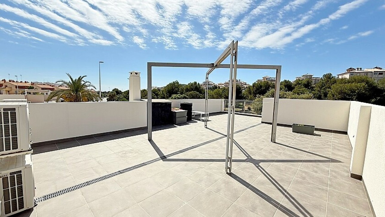 Resale - Luxury villa - Orihuela Costa - La Zenia