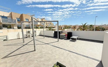 Resale - Luxury villa - Orihuela Costa - La Zenia