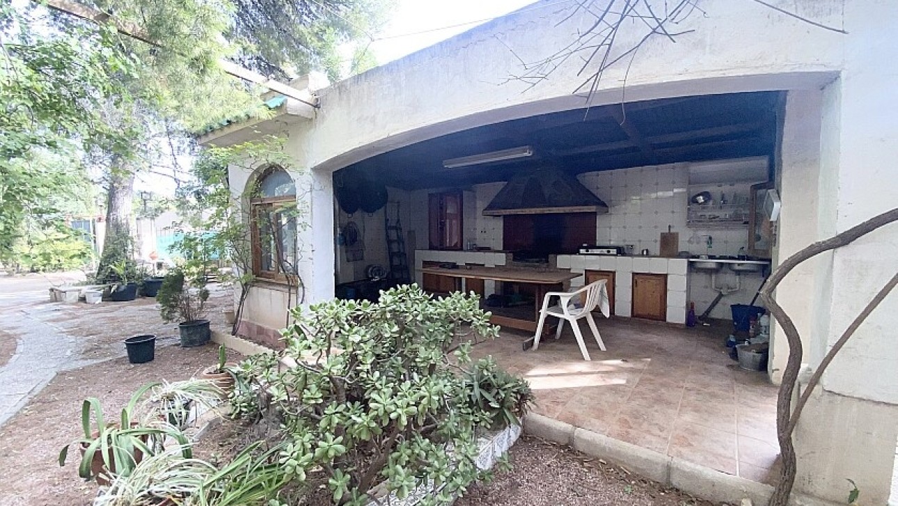 Odsprzedaż - Country house - Crevillente