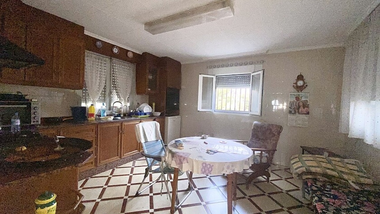 Odsprzedaż - Country house - Crevillente