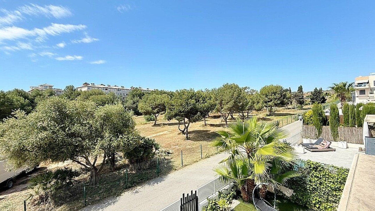 Resale - Luxury villa - Orihuela Costa - La Zenia