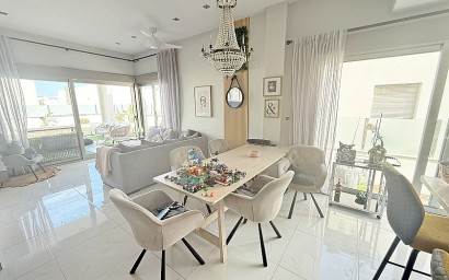 Resale - Luxury villa - Orihuela Costa - Villamartín