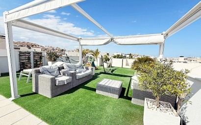 Resale - Luxury villa - Orihuela Costa - Villamartín
