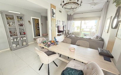 Resale - Luxury villa - Orihuela Costa - Villamartín