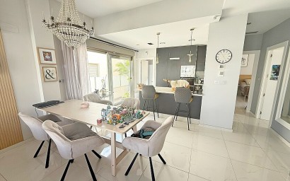 Resale - Luxury villa - Orihuela Costa - Villamartín
