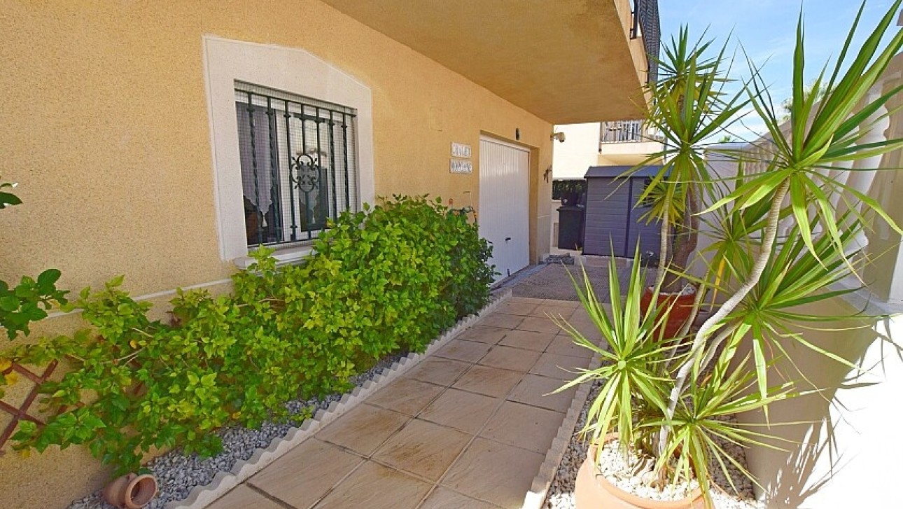 Resale - Villa - Orihuela Costa - Villamartin area