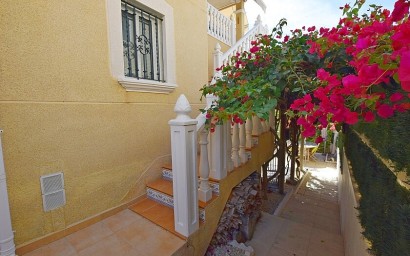 Resale - Villa - Orihuela Costa - Villamartin area