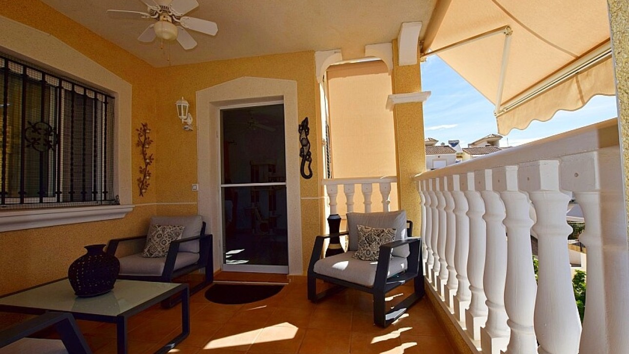 Resale - Villa - Orihuela Costa - Villamartin area
