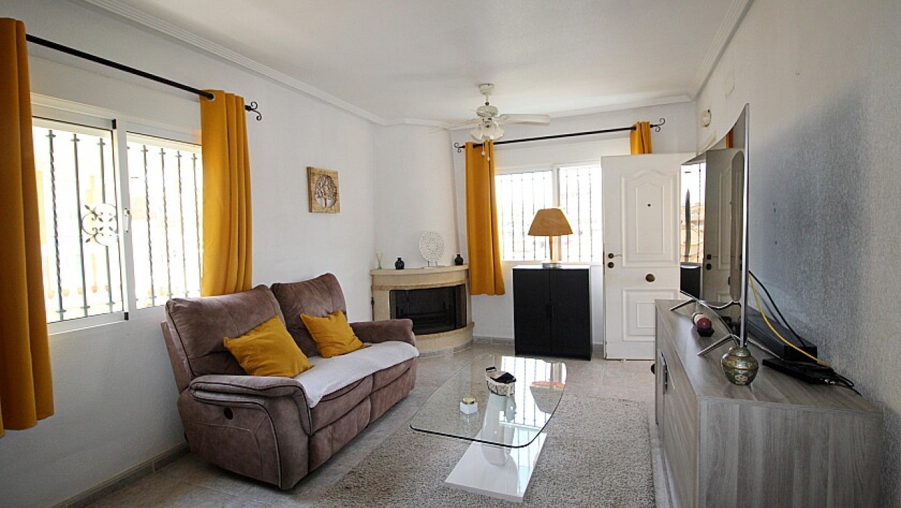 Resale - Villa - Orihuela Costa - Villamartin area