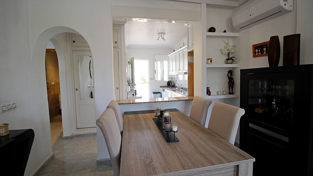 Resale - Villa - Orihuela Costa - Villamartin area