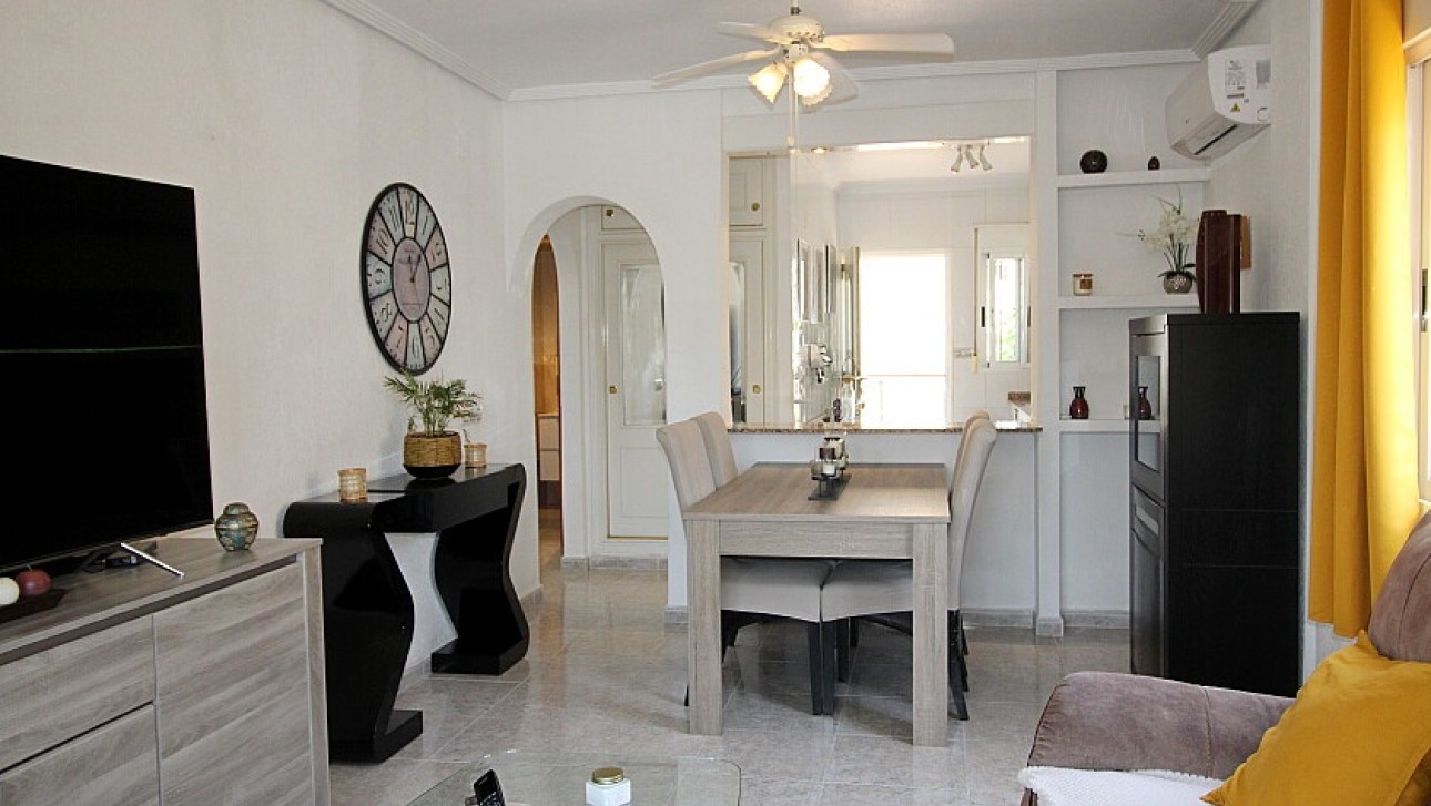 Resale - Villa - Orihuela Costa - Villamartin area