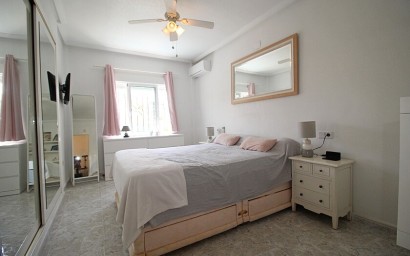 Resale - Villa - Orihuela Costa - Villamartin area