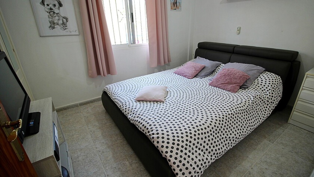 Resale - Villa - Orihuela Costa - Villamartin area
