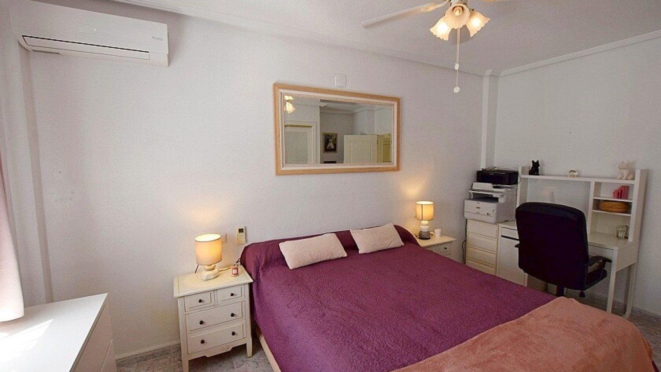 Resale - Villa - Orihuela Costa - Villamartin area