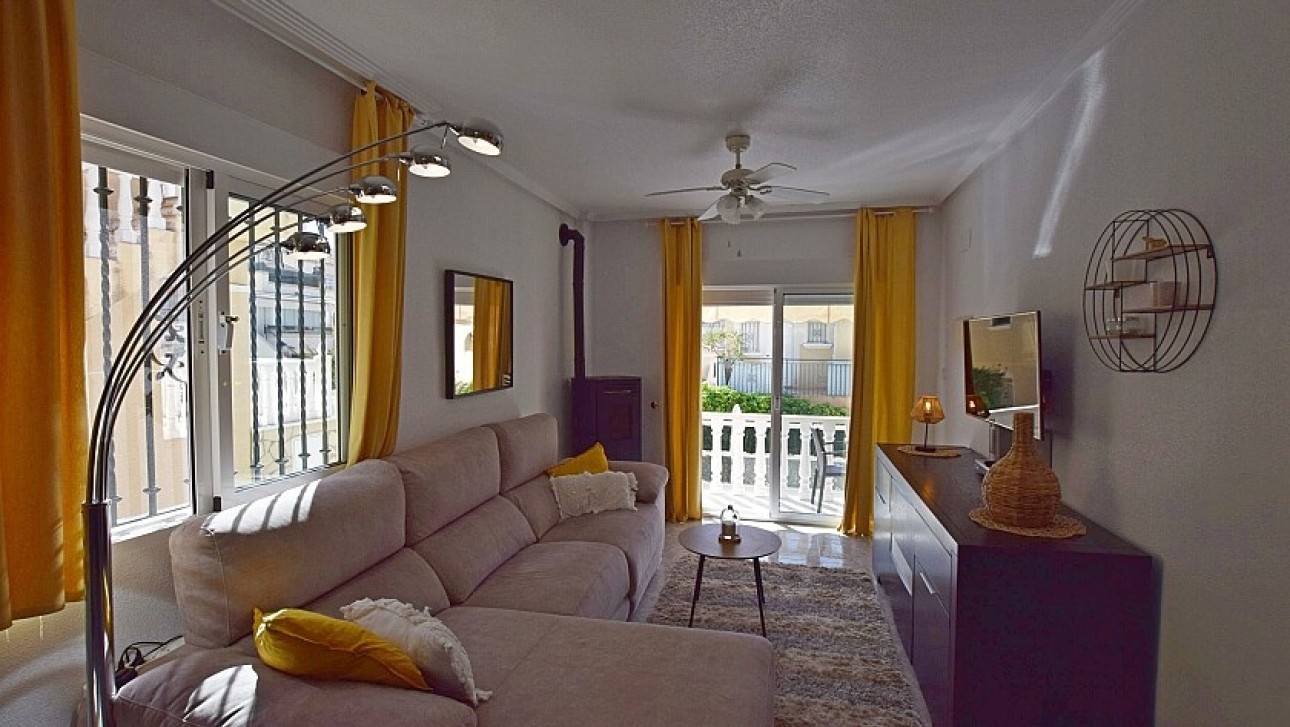 Resale - Villa - Orihuela Costa - Villamartin area