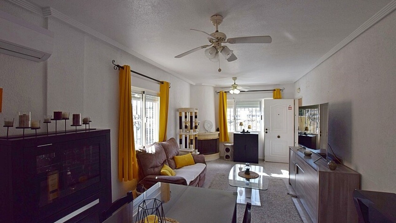 Resale - Villa - Orihuela Costa - Villamartin area