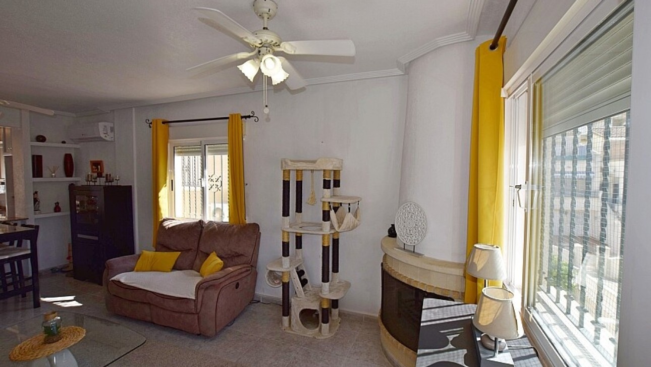 Resale - Villa - Orihuela Costa - Villamartin area
