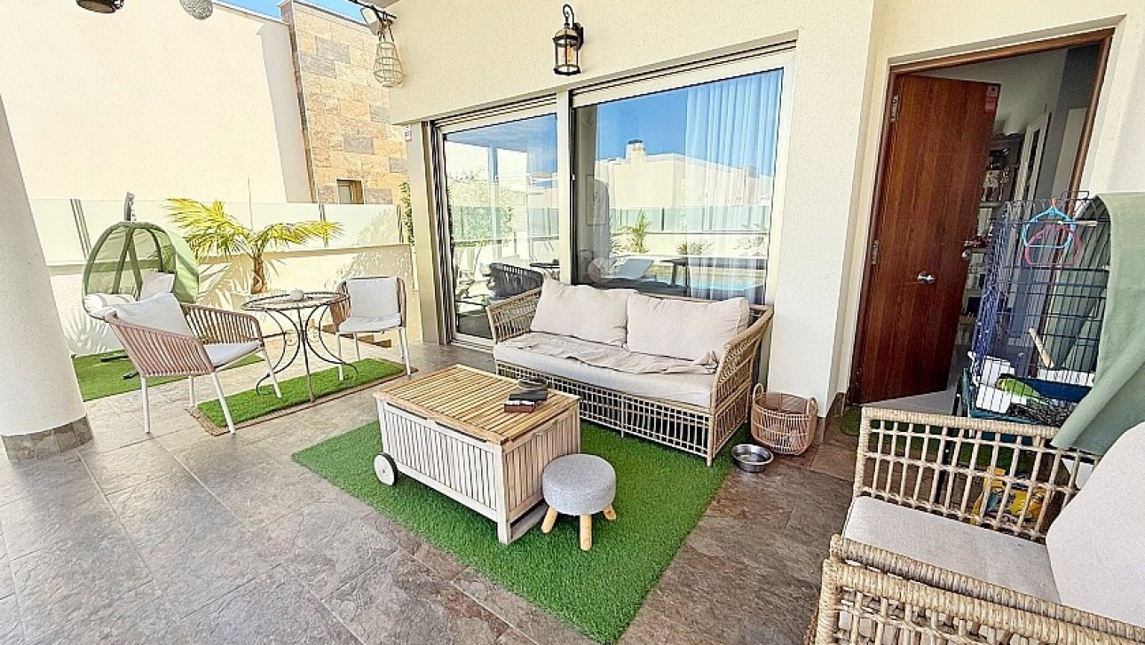 Resale - Luxury villa - Orihuela Costa - Villamartín