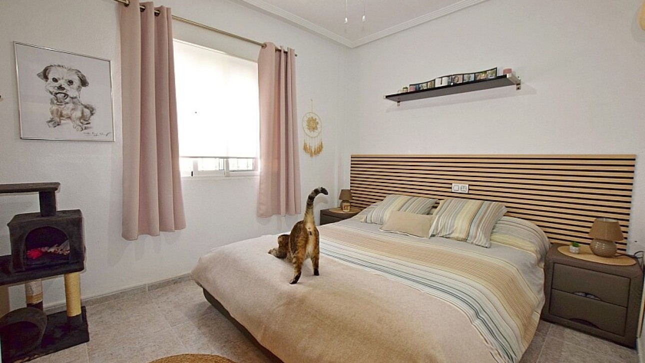 Resale - Villa - Orihuela Costa - Villamartin area