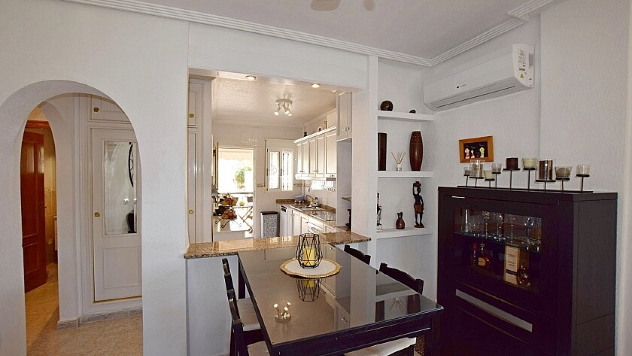 Resale - Villa - Orihuela Costa - Villamartin area