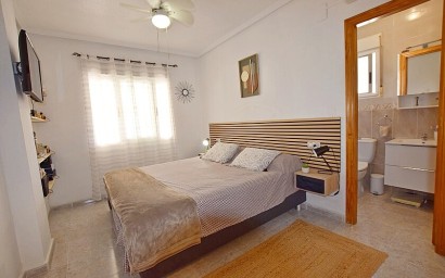Resale - Villa - Orihuela Costa - Villamartin area