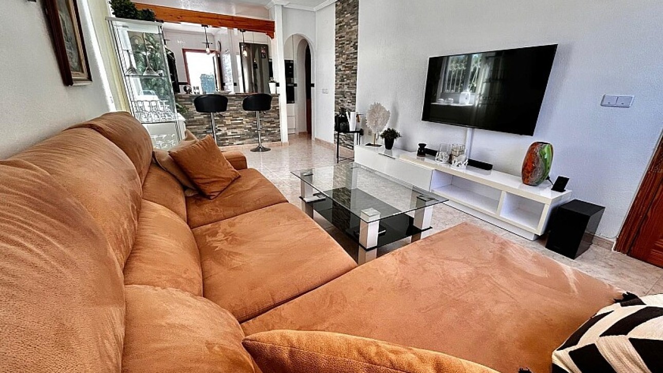 Resale - Villa - Torrevieja - Los Altos