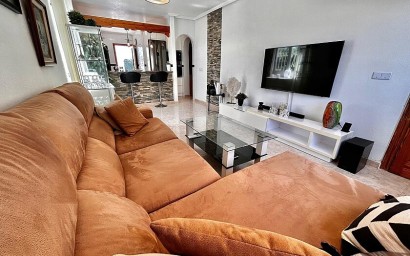 Resale - Villa - Torrevieja - Los Altos