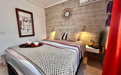 Resale - Villa - Torrevieja - Los Altos