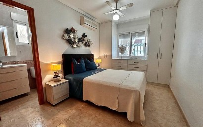 Resale - Villa - Torrevieja - Los Altos
