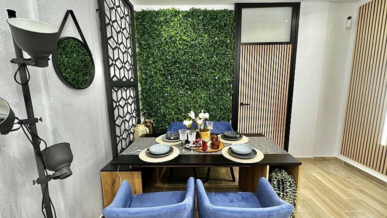 Resale - Ground floor apartment - Torrevieja - Playa de los Locos