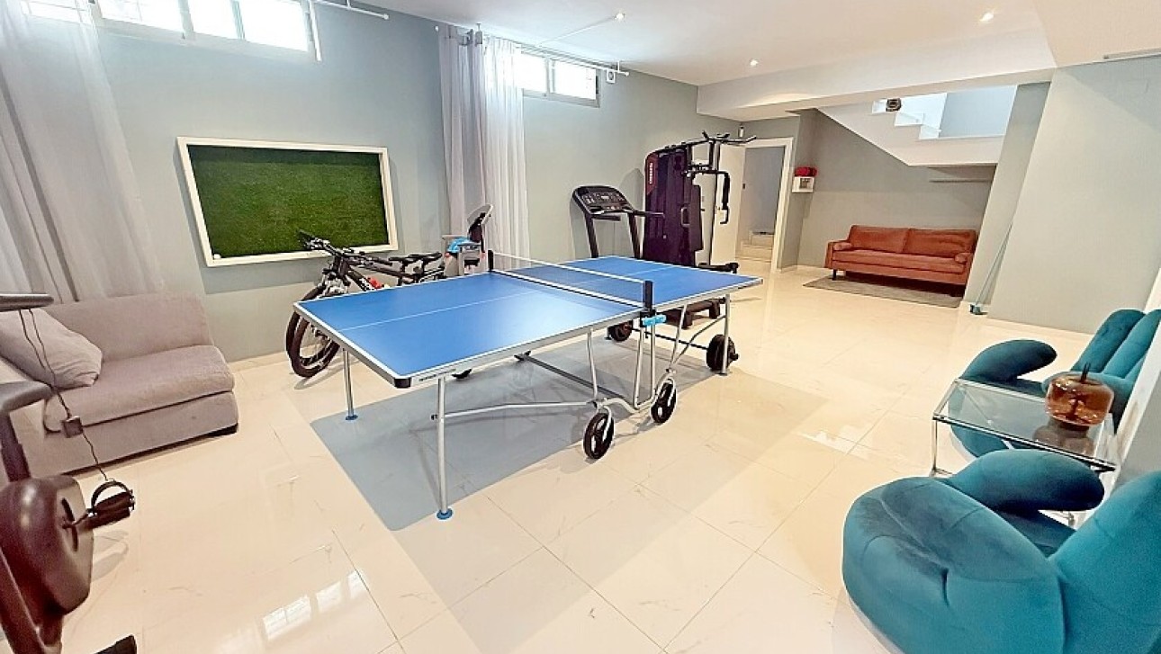 Resale - Luxury villa - Orihuela Costa - Villamartín