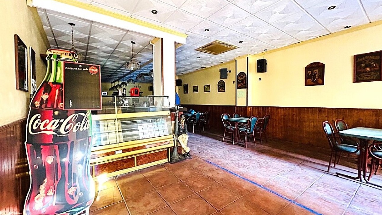 Resale - Commercial - Torrevieja - Playa del Cura