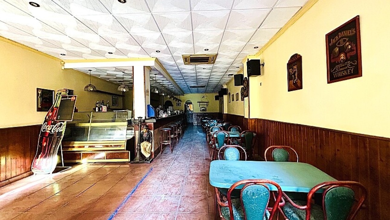 Resale - Commercial - Torrevieja - Playa del Cura