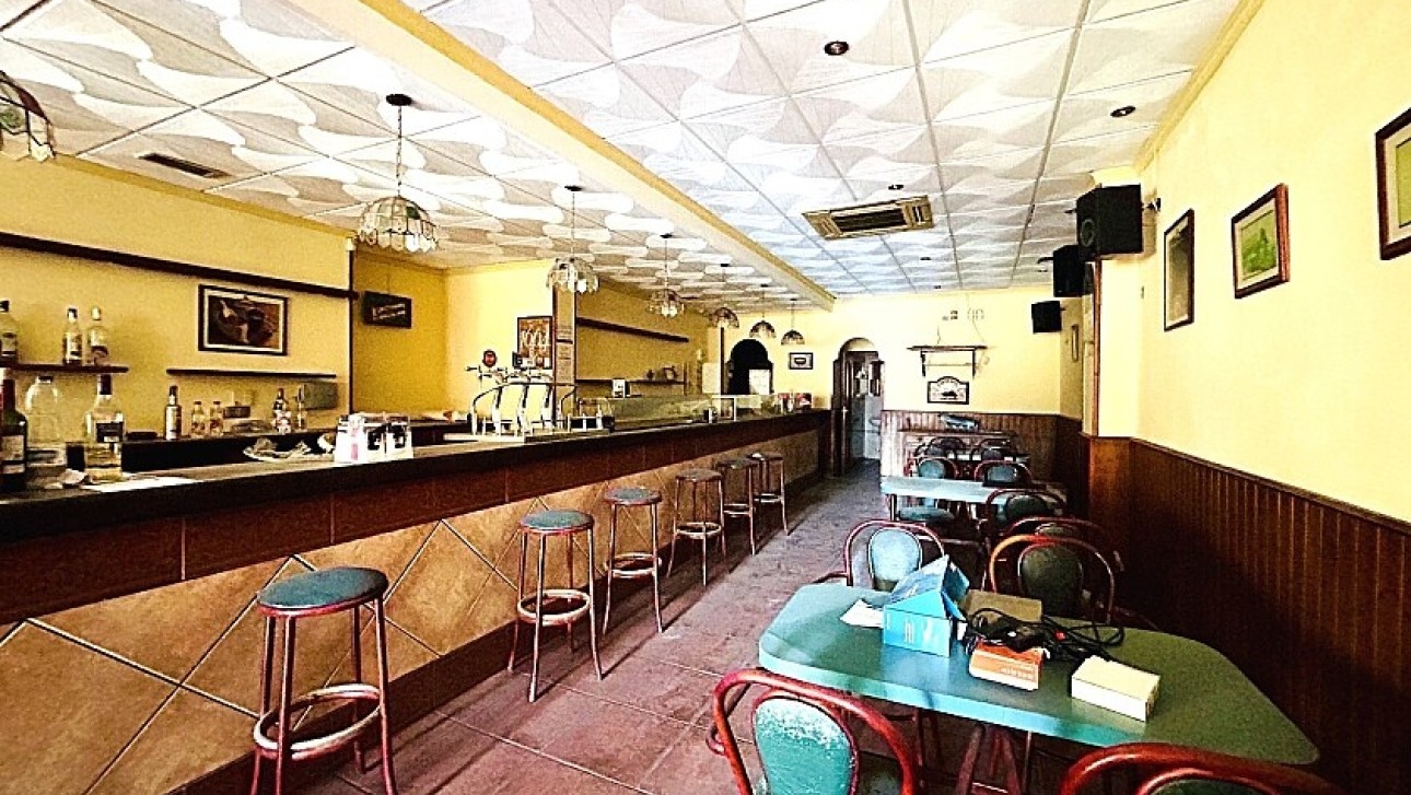 Resale - Commercial - Torrevieja - Playa del Cura