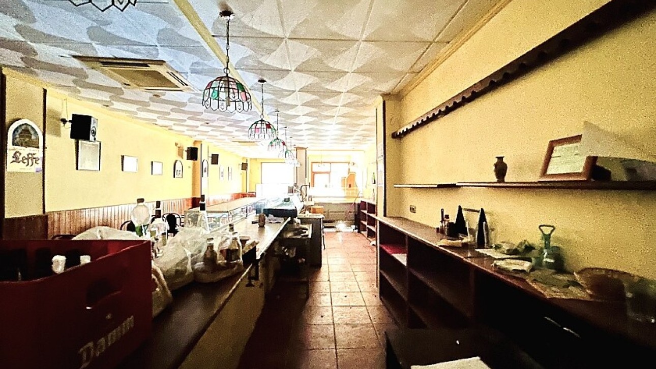 Resale - Commercial - Torrevieja - Playa del Cura