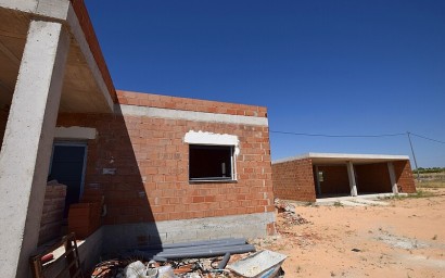 Resale - Country house - Pinoso
