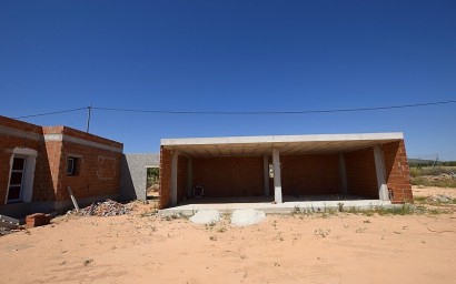 Resale - Country house - Pinoso