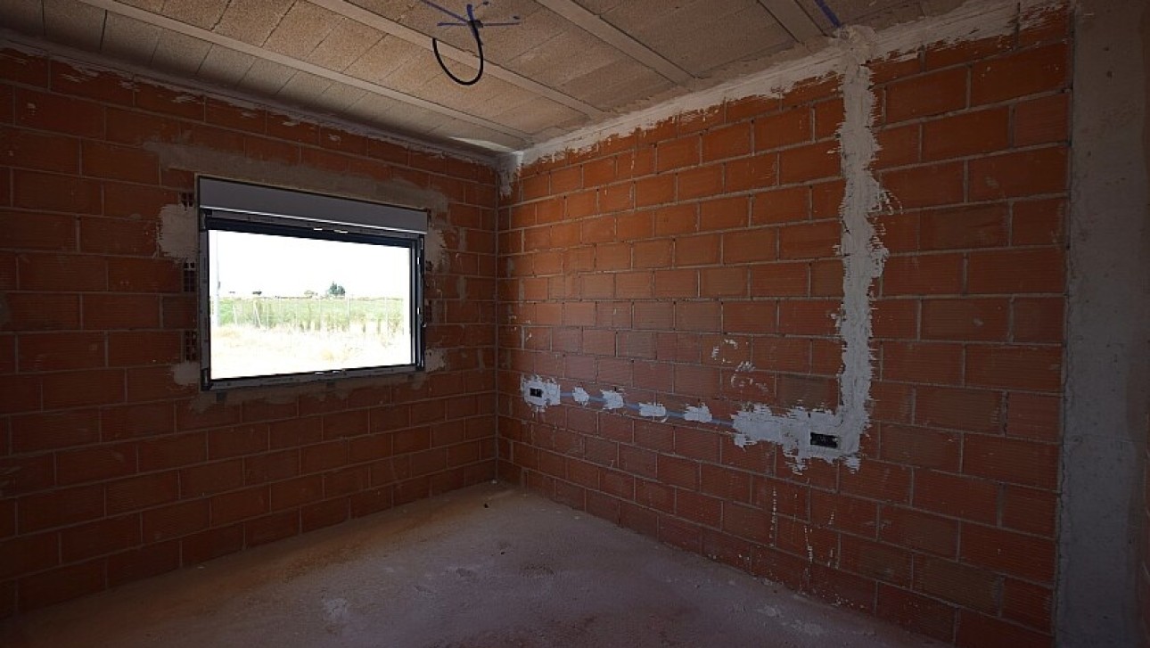 Resale - Country house - Pinoso